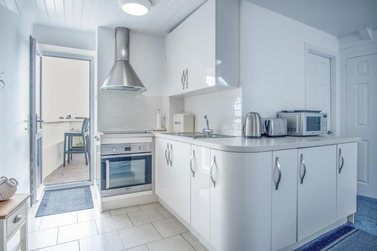 St Julians View - 1 Bedroom Apartment - Tenby Luaran gambar